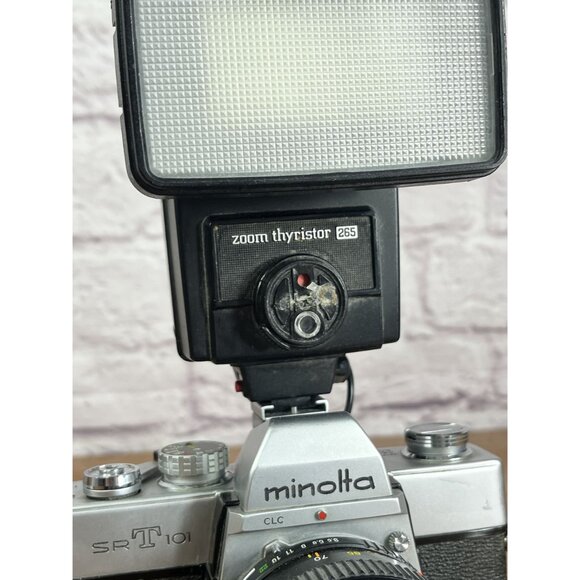 MINOLTA SRT 101 SLR 35mm Film Camera W/ Lens and Flash - Picture 11 of 16